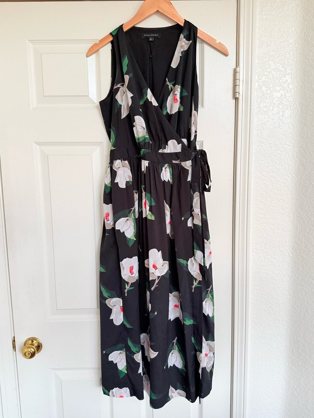 Banana Republic Floral Black White Midi Dress Size 4 - Picture 2 of 8